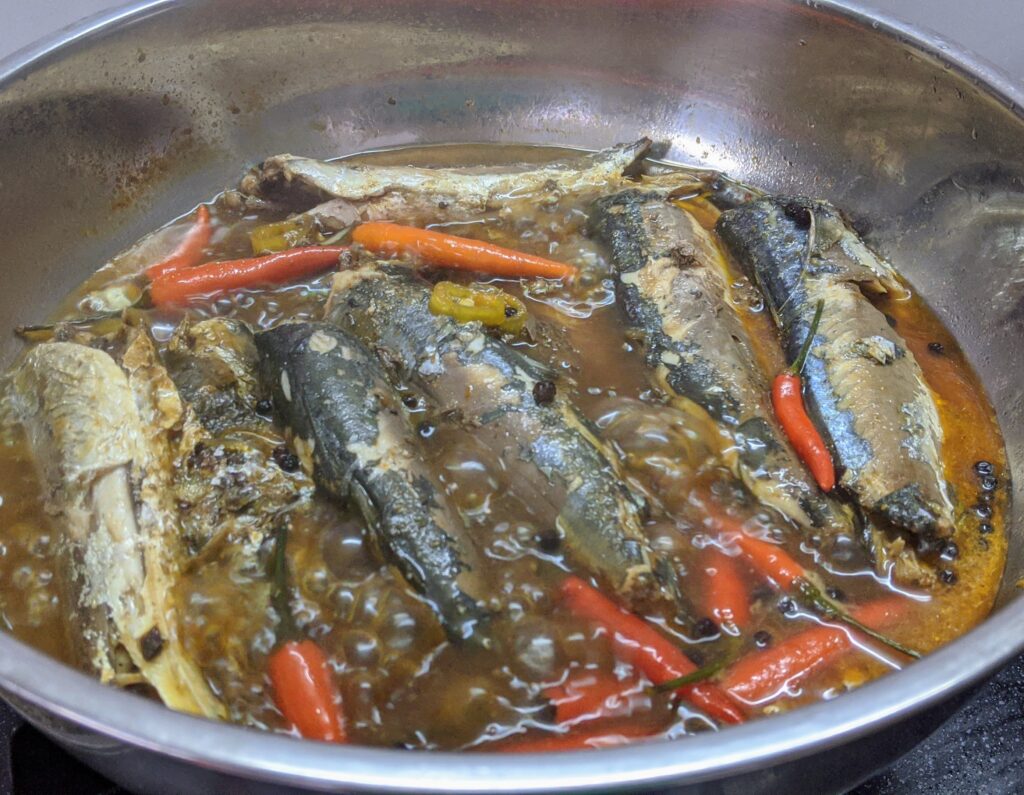 cách làm xôi măng cá Kon Tum